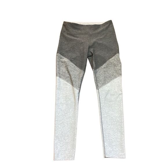 Outdoor Voices Color Block Springs 7/8 Legging Size Medium - Picture 3 of 9